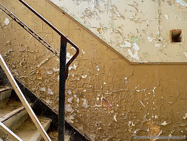 SNCB abandoned building - (c) Forbidden Places - Sylvain Margaine - Let's go upstairs...