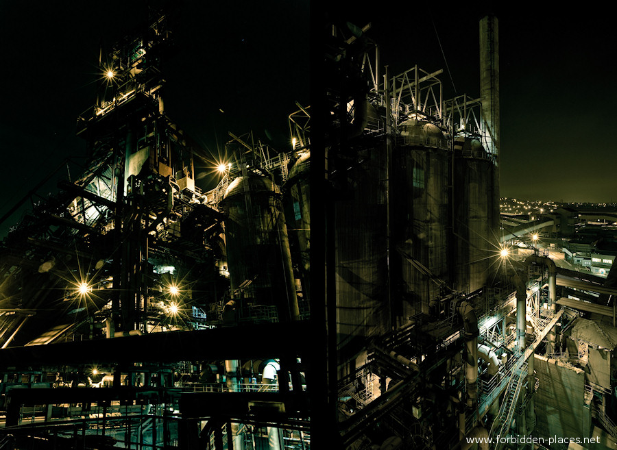 CdK's Blast Furnace - (c) Forbidden Places - Sylvain Margaine - 17 - Yellow and green
