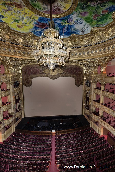 La Ópera Garnier - (c) Forbidden Places - Sylvain Margaine - 10 - The main auditorium.