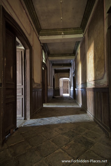 Châteaux abandonnés du Sud-Ouest - (c) Forbidden Places - Sylvain Margaine - 19 - Vide